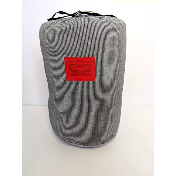 Levis Red Tab x Target Colab Blue Puffer Throw Blanket Cotton Polyester 50 x 60 - Picture 1 of 6